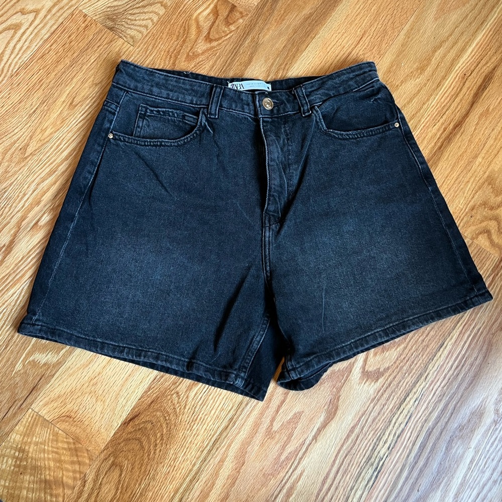 EUC Zara High Waist Mom Fit Denim Shorts
